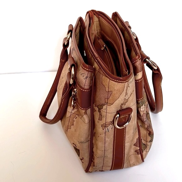 AUTHENTIC GARLAND NEW MAP Hand/ Shoulder Bag - Picture 2 of 12